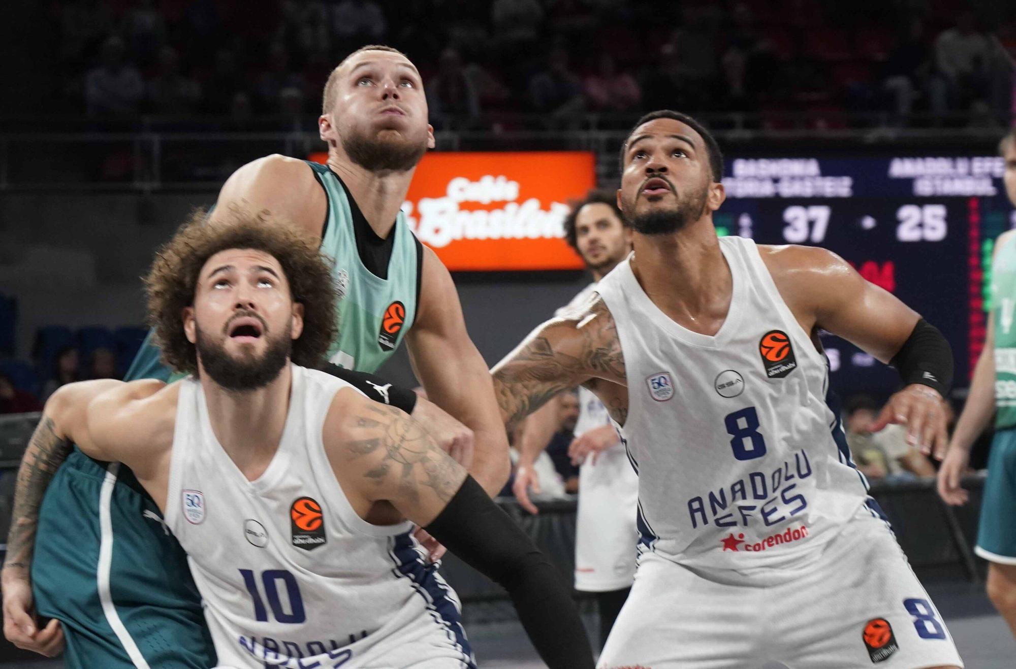 Las mejores imáganes del Baskonia 86-75 Anadolu Efes