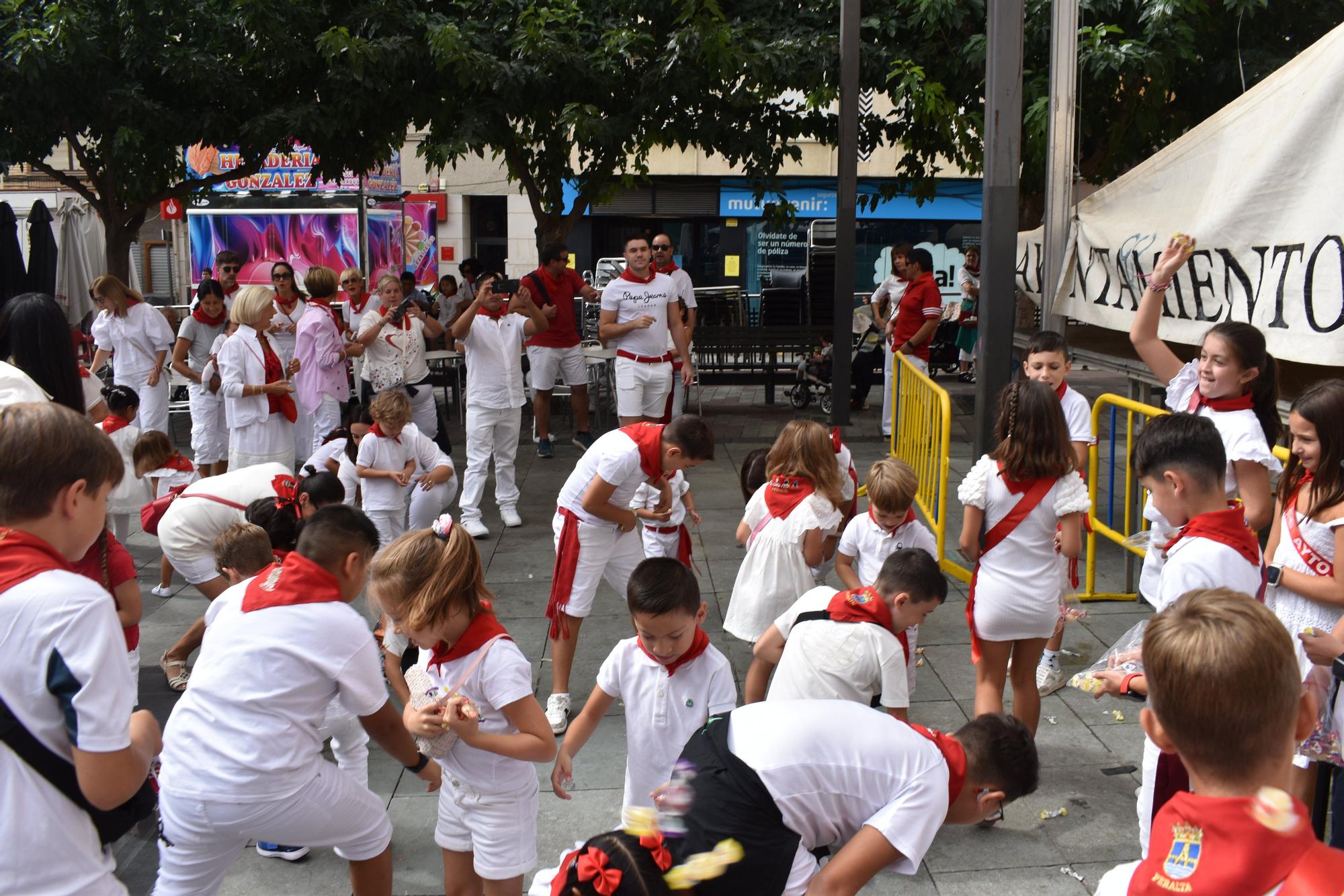 Fotos del día de los txikis en fiestas de Peralta 2025