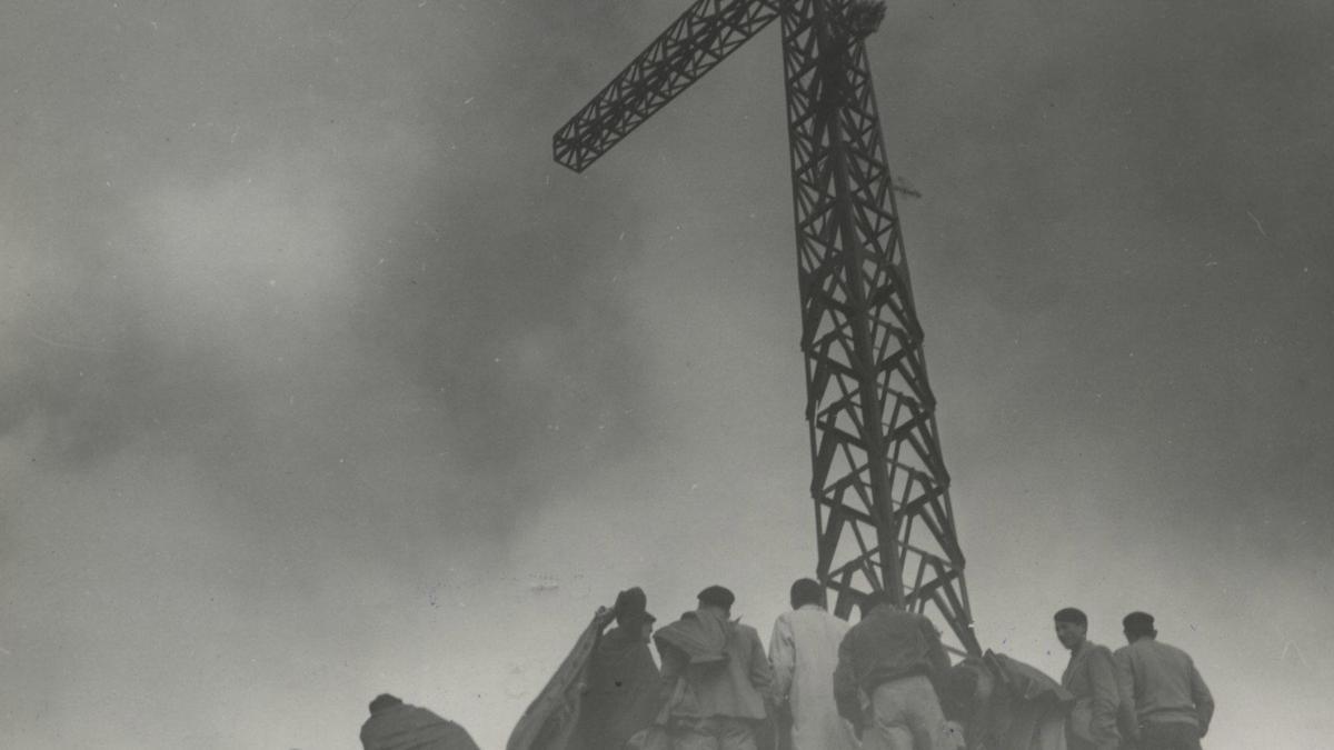 Zaldiaran Cruz Inauguración