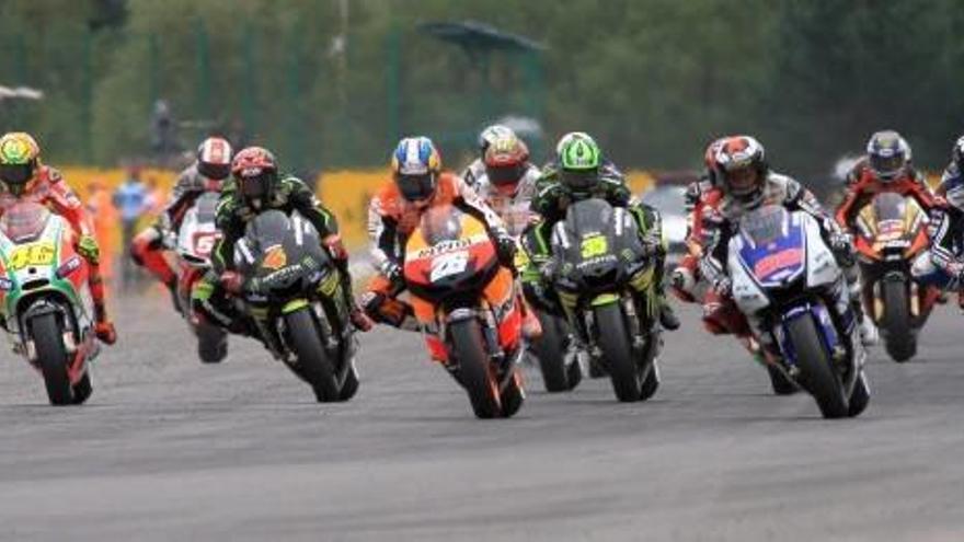 Pedrosa, audaz, rápido y eterno