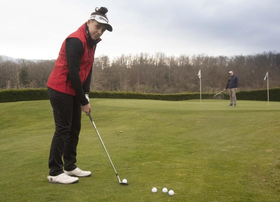 Amaia Latorre, la pionera del golf alavés