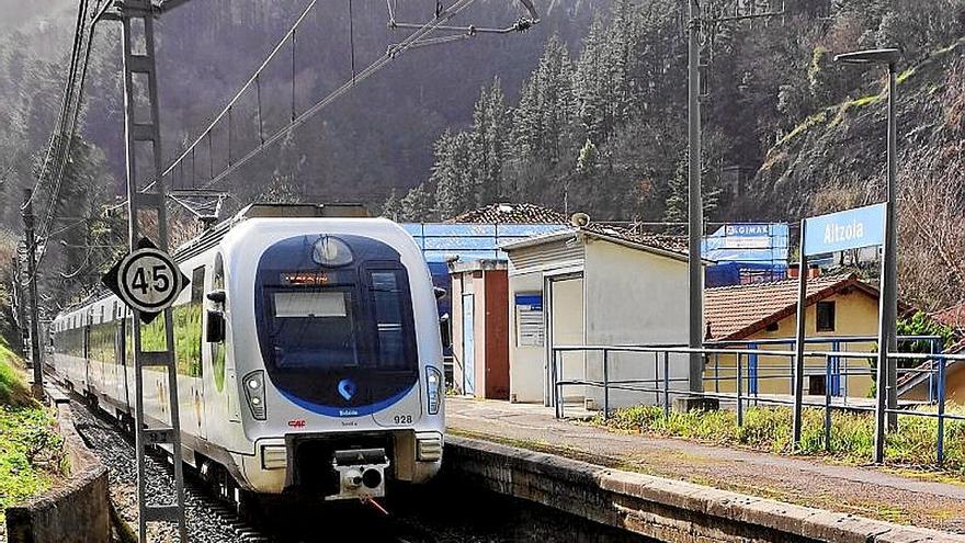 Una mesa de trabajo para tratar el futuro de la estación