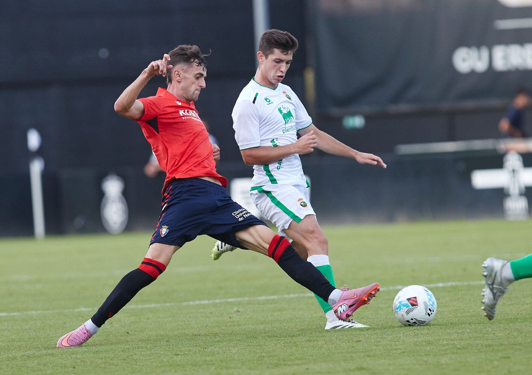 Fotos del partido amistoso entre Osasuna y Racing