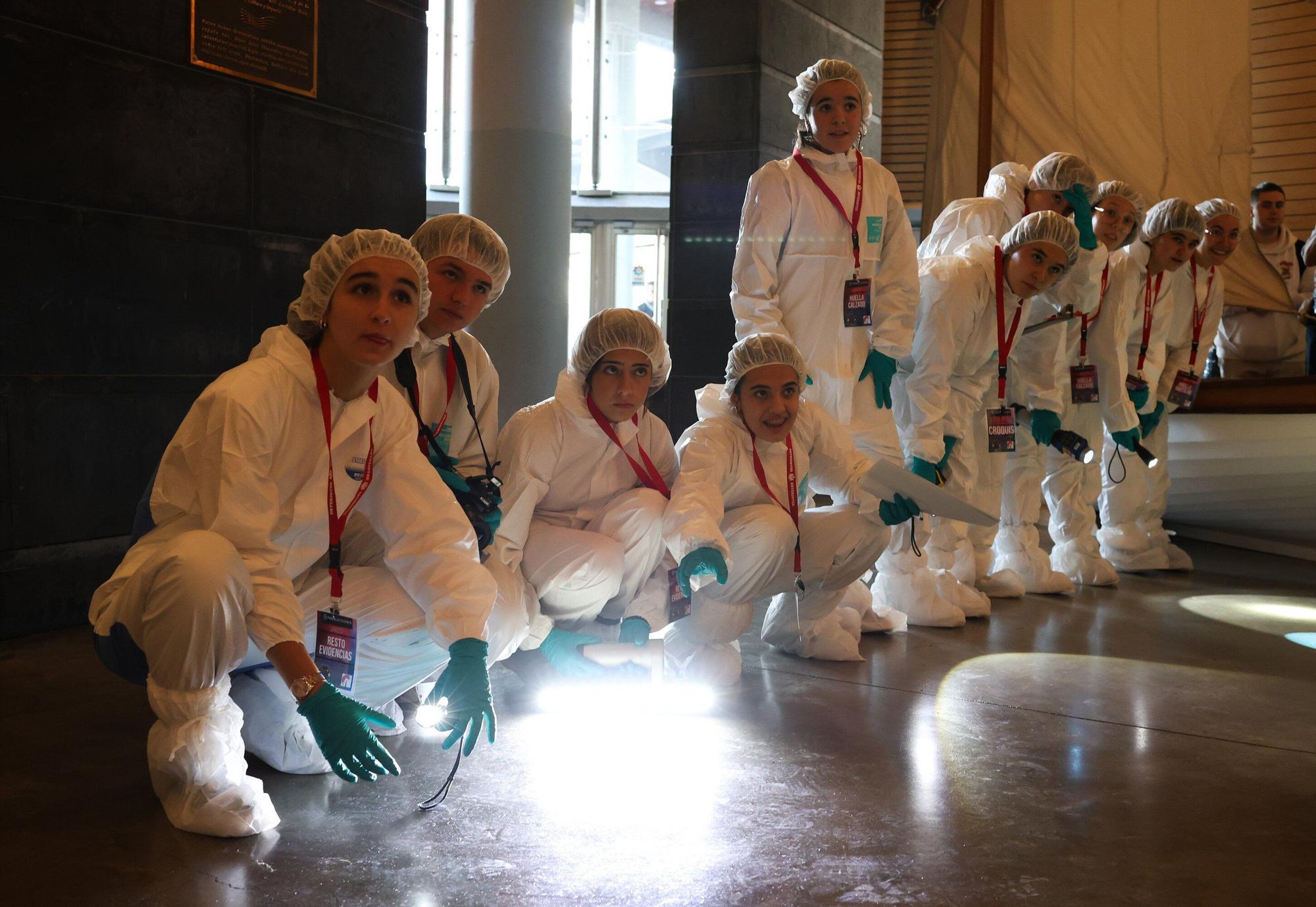 En imágenes: el misterioso robo en el Itsasmuseum de Bilbao que investiga un grupo de estudiantes