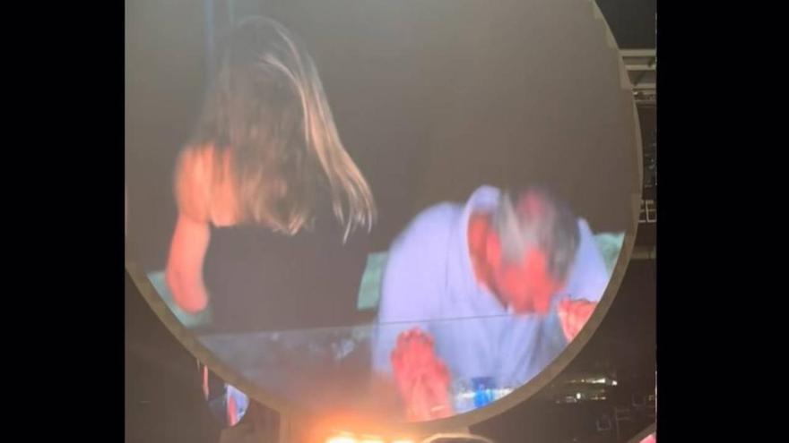 Infidelidad en el concierto de Coldplay: una &#039;kiss cam&#039; capta a un empresario con su jefa de recursos humanos