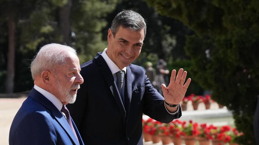 Sánchez y Lula internacionalizan el 'no a la guerra': "Mientras unos abren heridas, nosotros las cerramos"