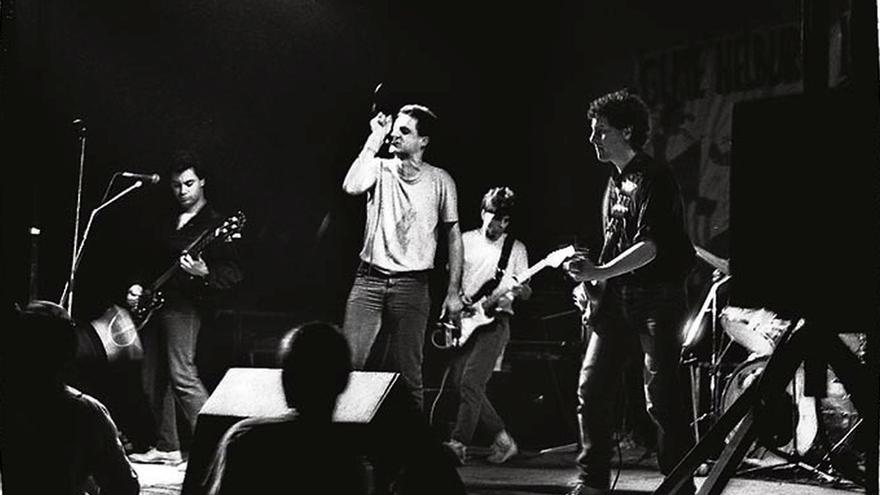 ‘Flores en la basura’, mucho más que la biografía de Zarama