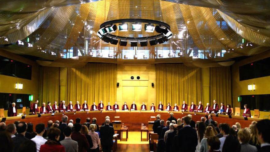 Magistrados que componen el Tribunal de Justicia de la Unión Europea, que tiene su sede en Luxemburgo.