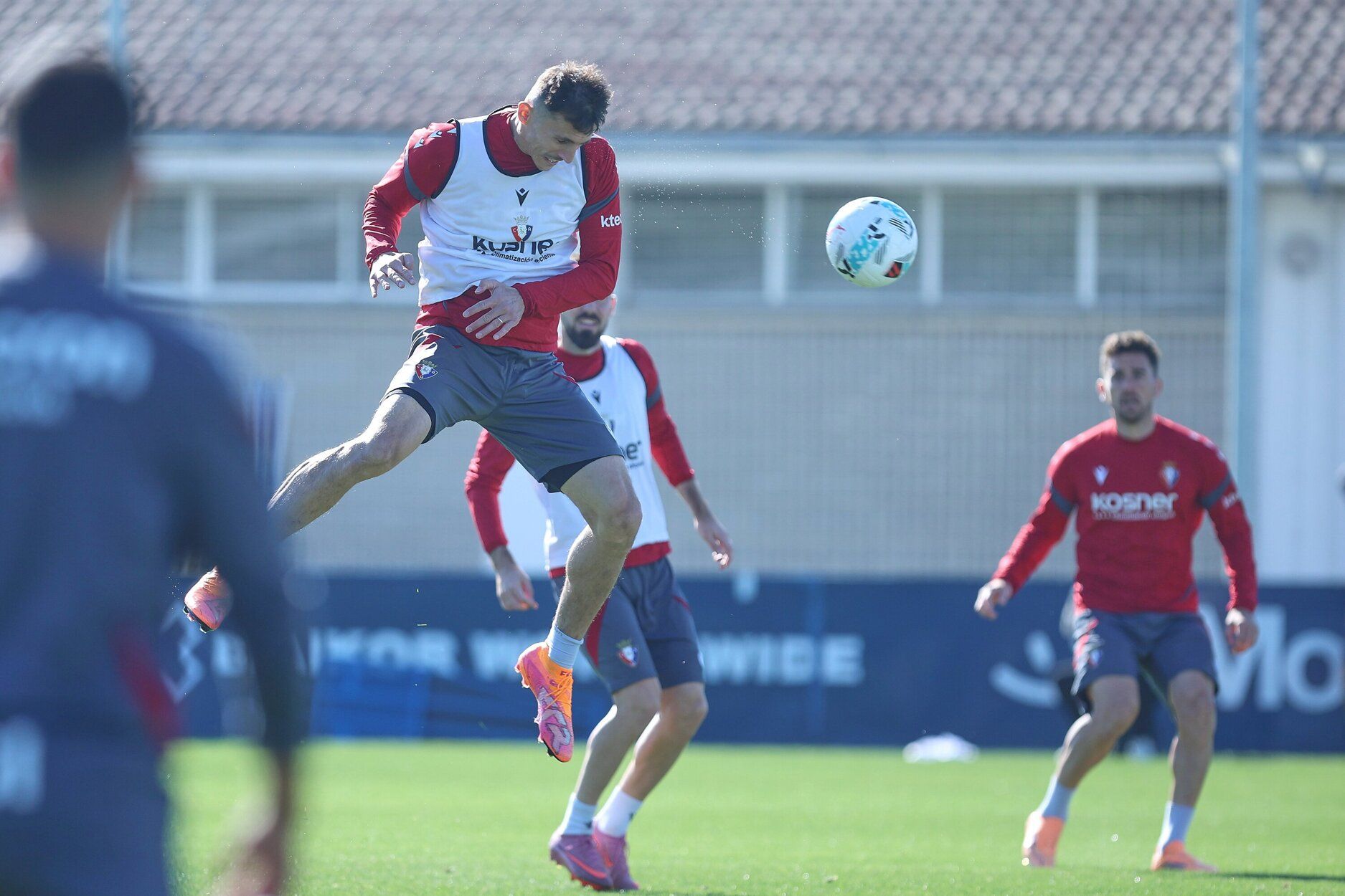 Fotos del entrenamiento de Osasuna (02/10/2025)