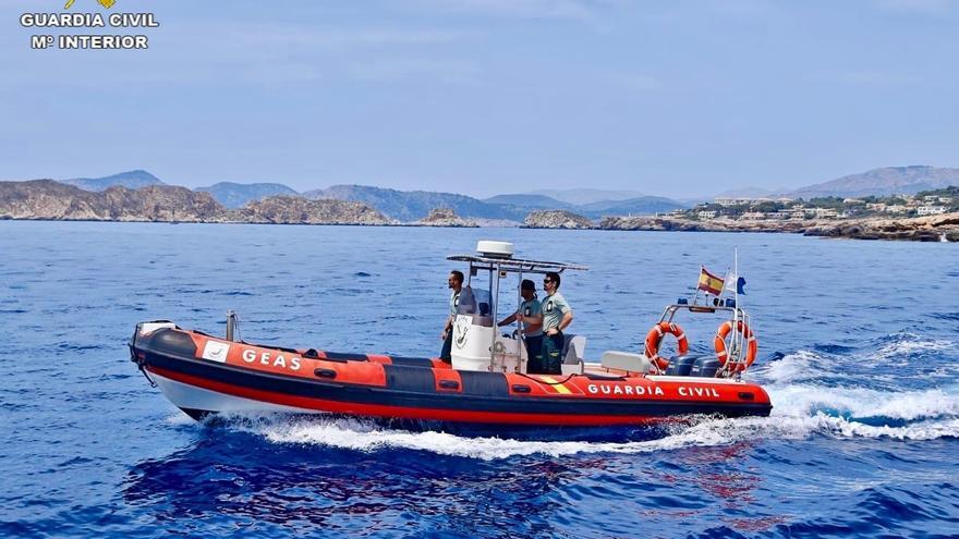 Encuentran un cadáver en Menorca y restos humanos en el mar cerca de Alcúdia