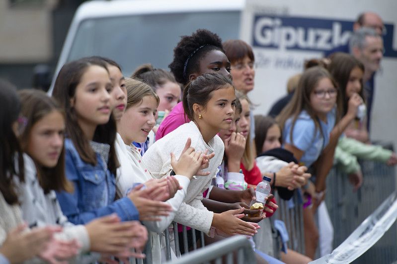 Castellers, gigantes y carrera popular en las Agorreko Santikutzak de Legazpi