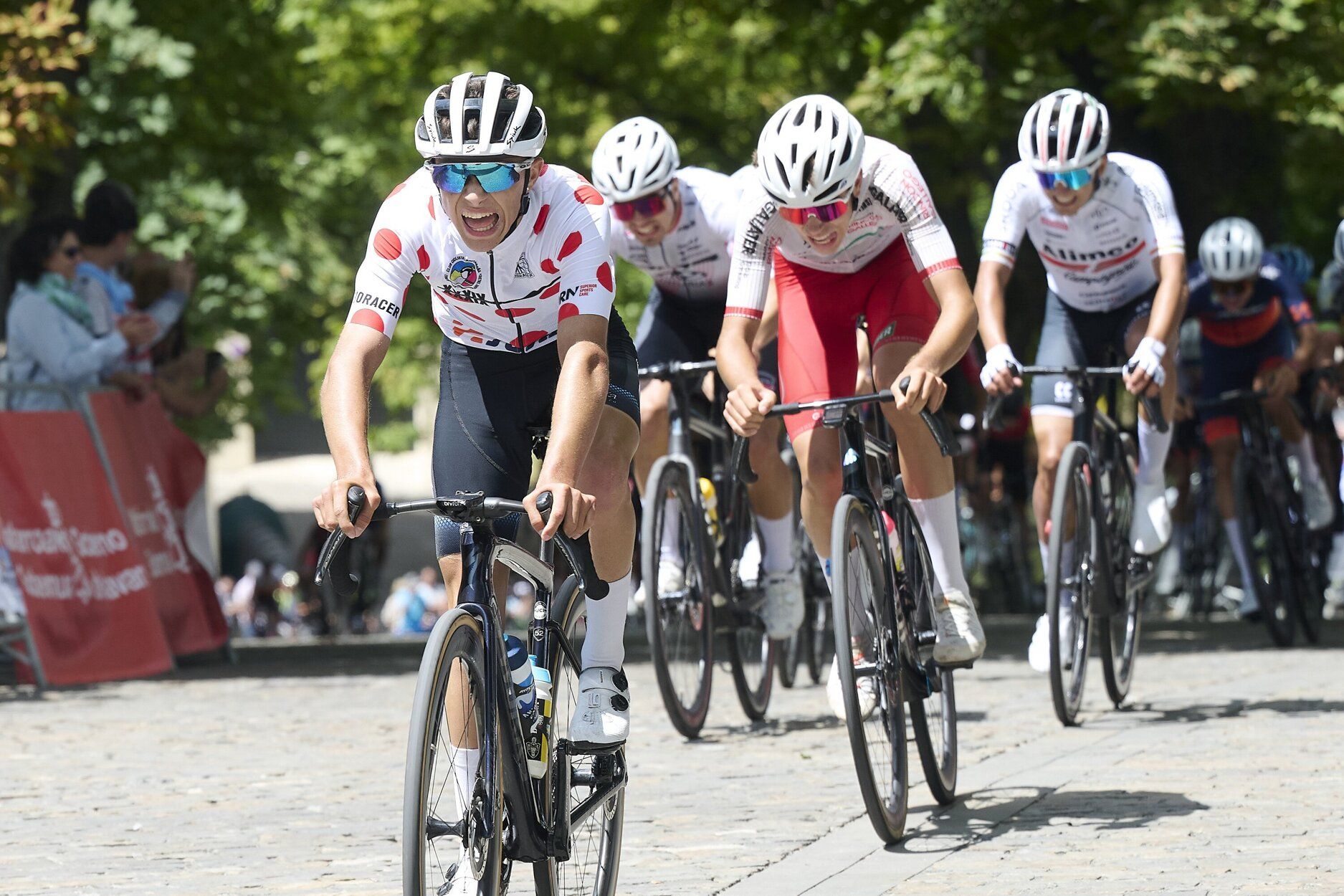 Fotos del final de la Vuelta a Pamplona
