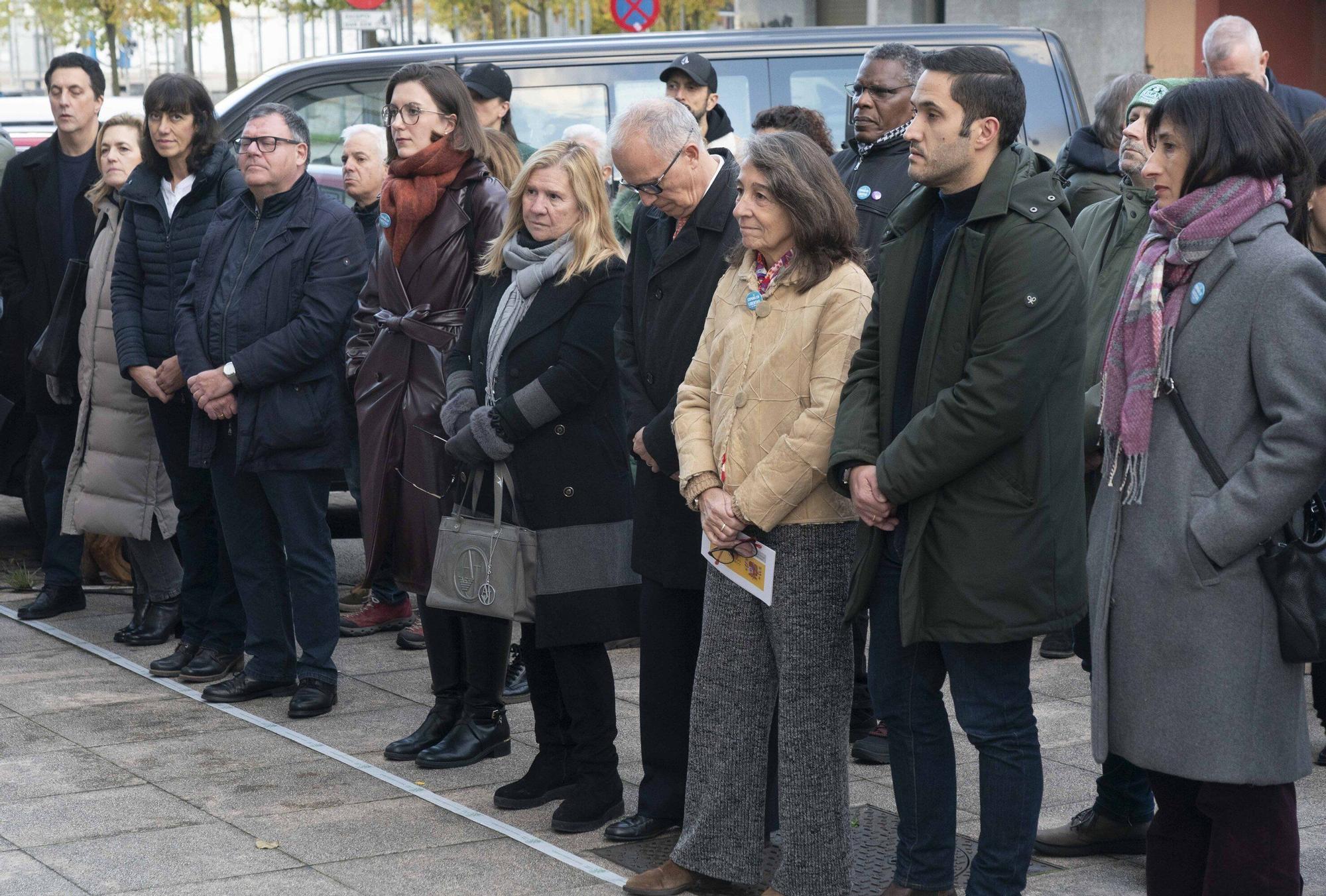 En imágenes: Zabalgana estrena un mural sobre la evolución del movimiento obrero