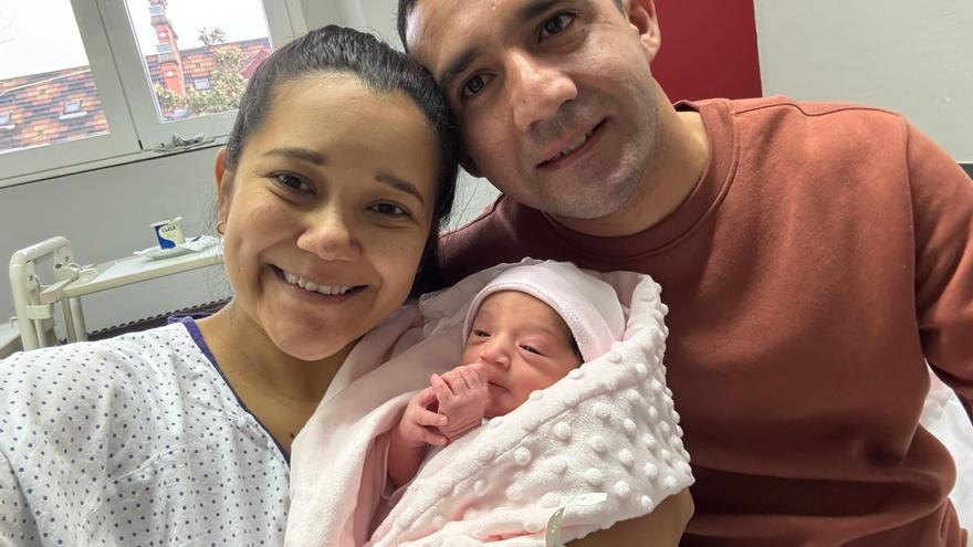 El padre de Ailany, el primer bebé de Euskadi de 2026: "Tuvimos una niña en 2016 pero falleció, llevábamos muchos años esperando"