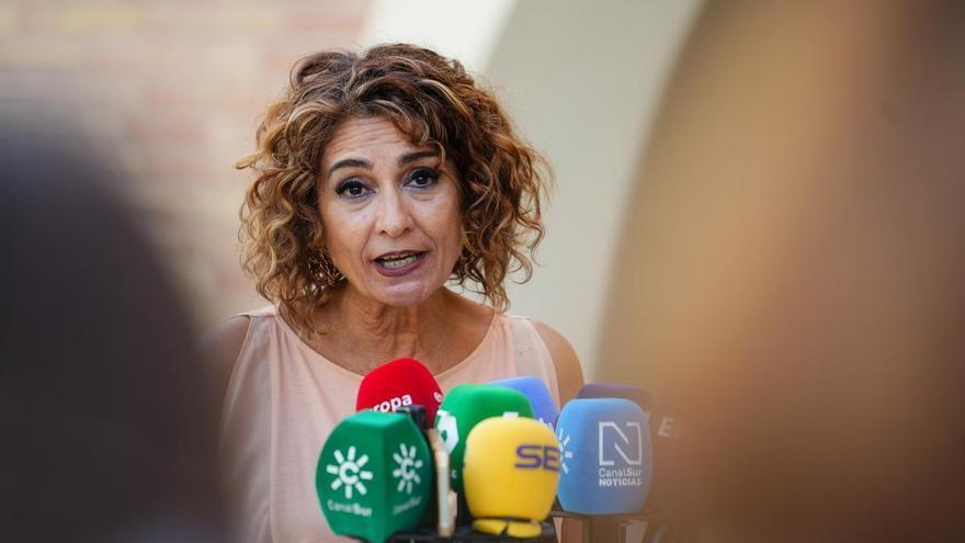 Montero descarta elevar el gasto en defensa más del 2% para evitar &quot;recortes en el estado de bienestar&quot;
