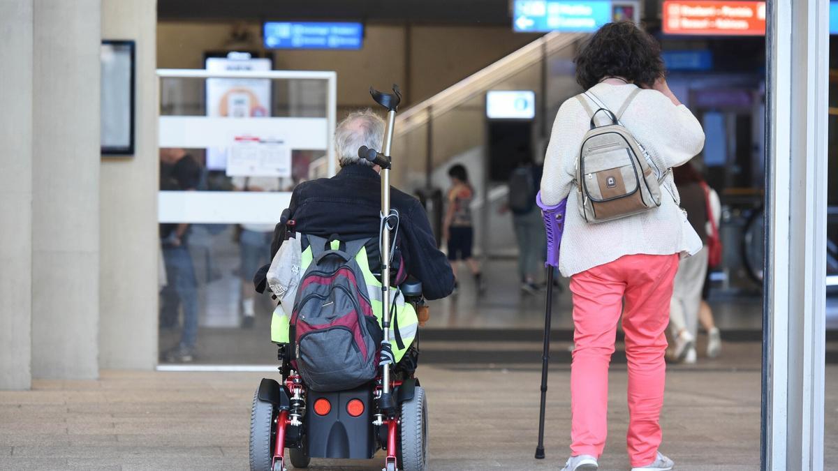 Aldundiak desgaitasuna dutenentzako banakako laguntzen deialdi bat onetsi du