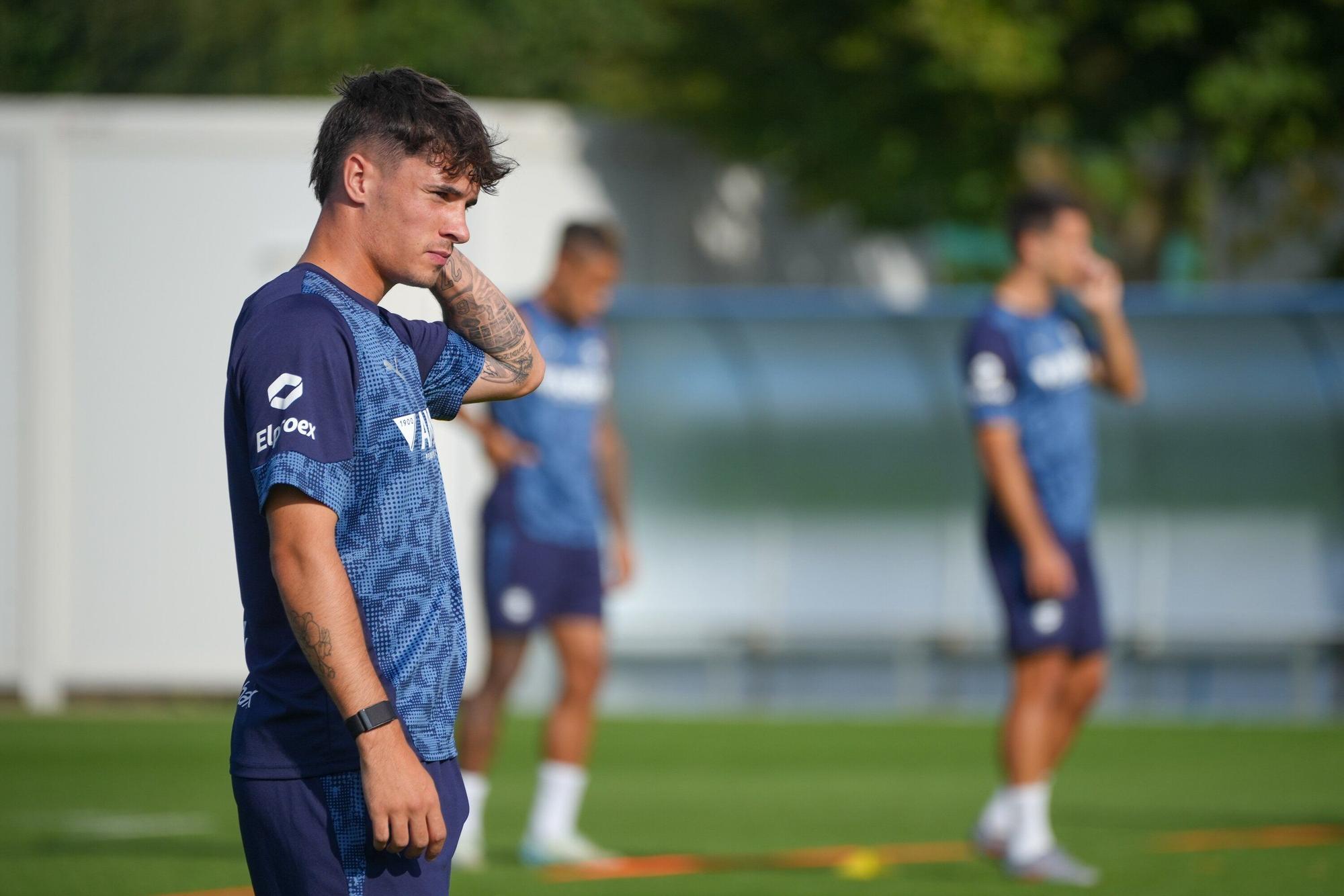 En imágenes: El Alavés se ejercita en Ibaia durante el parón de selecciones