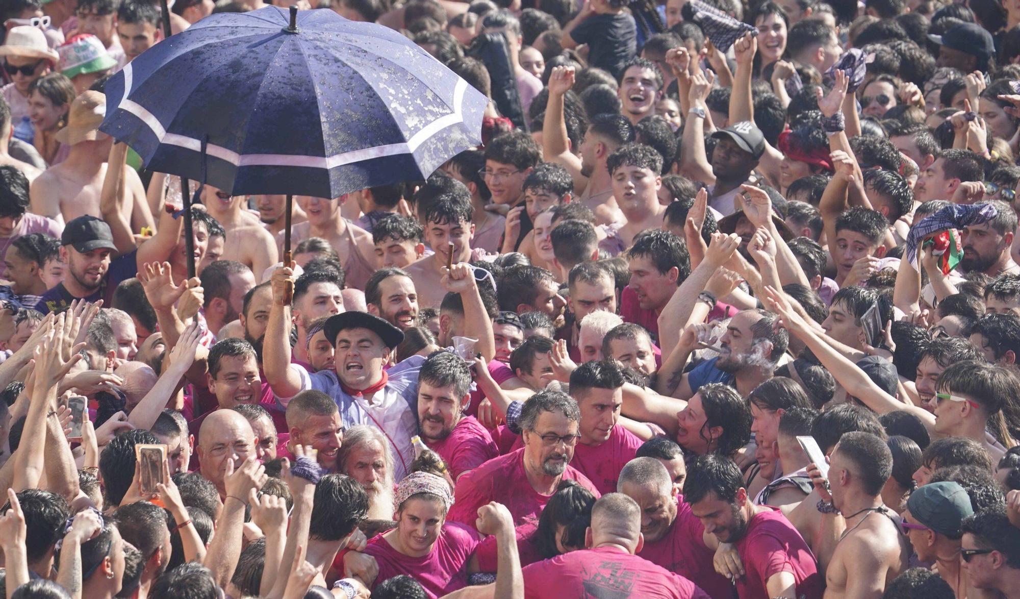 En imágenes: Así ha sido la bajada de Celedón en 2025