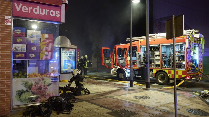 Vecino del Bazar incendiado en Marcelo Celayeta: “Me lloraban los ojos y no podía ni respirar”