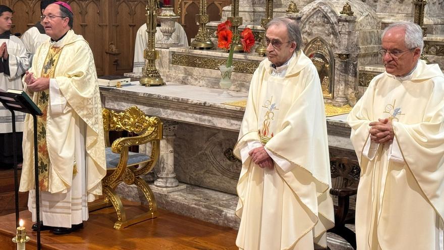 El obispo Elizalde abre las puertas al diálogo con los sacerdotes críticos con su labor