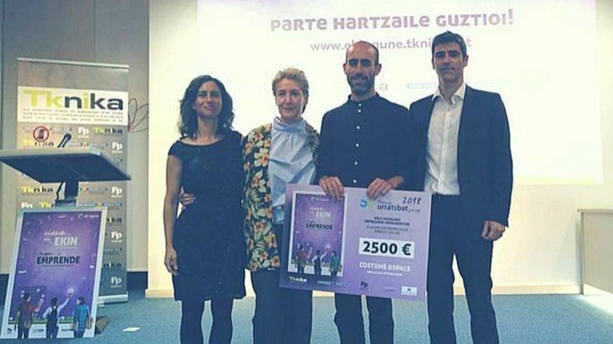 Ekintzailetza arloko saria Xabier Mujikarentzat