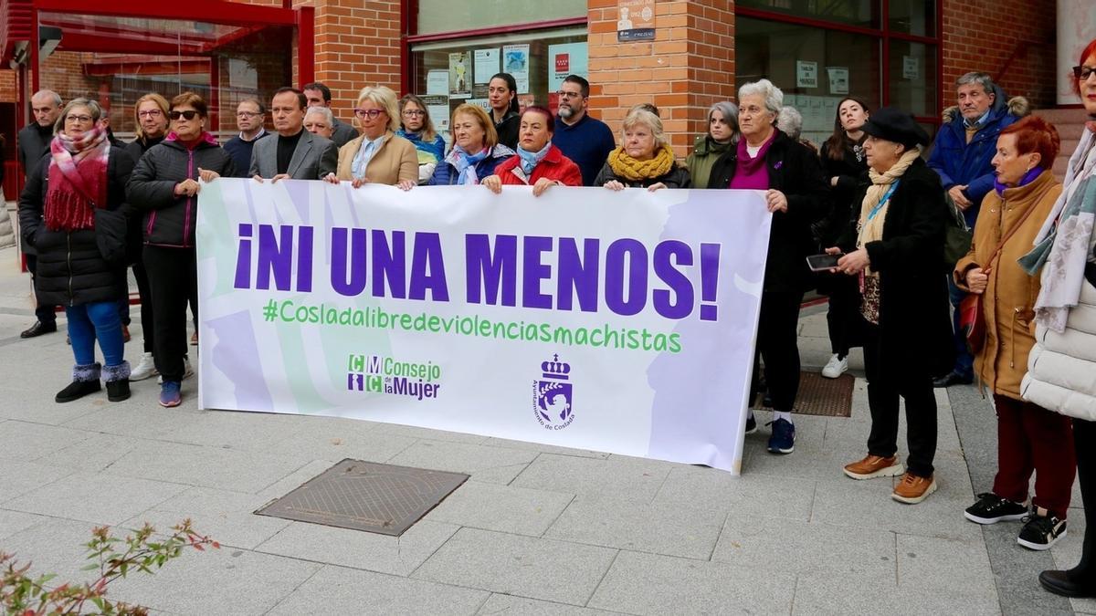 Concentración de ayer mismo en Coslada por una víctima de violencia machista.