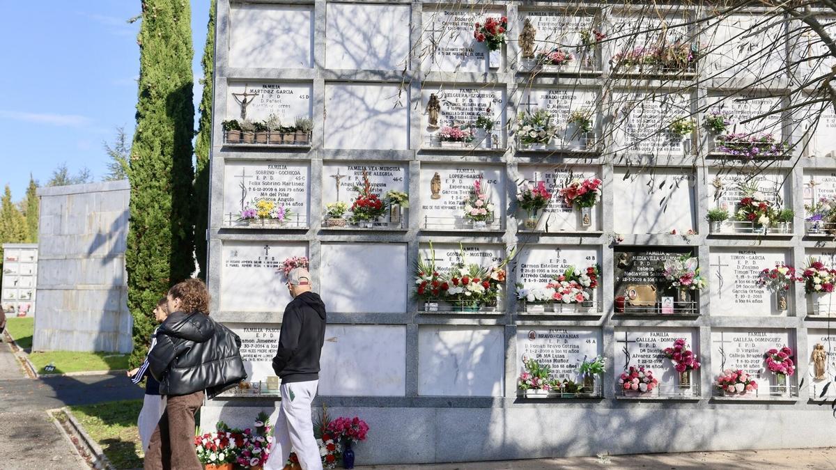 El cementerio El Salvador.
