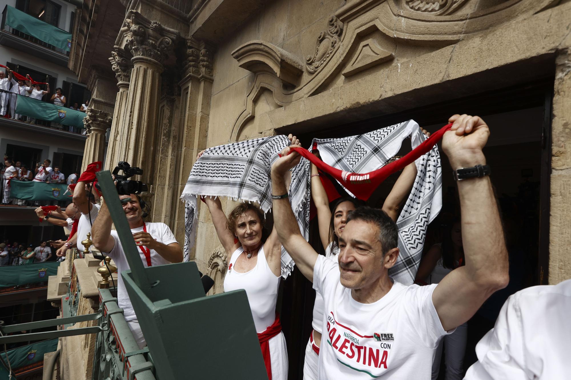 Fotos del  Chupinazo de San Fermín 2025 en Pamplona: ¡La fiesta más internacional se enciende con un grito solidario por Palestina!