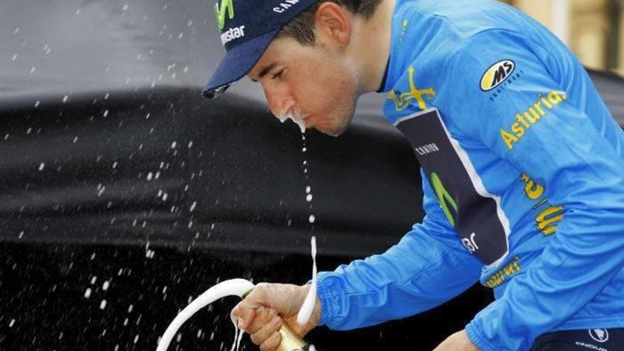 Beñat Intxausti e Igor Antón, al frente del Movistar en el Giro