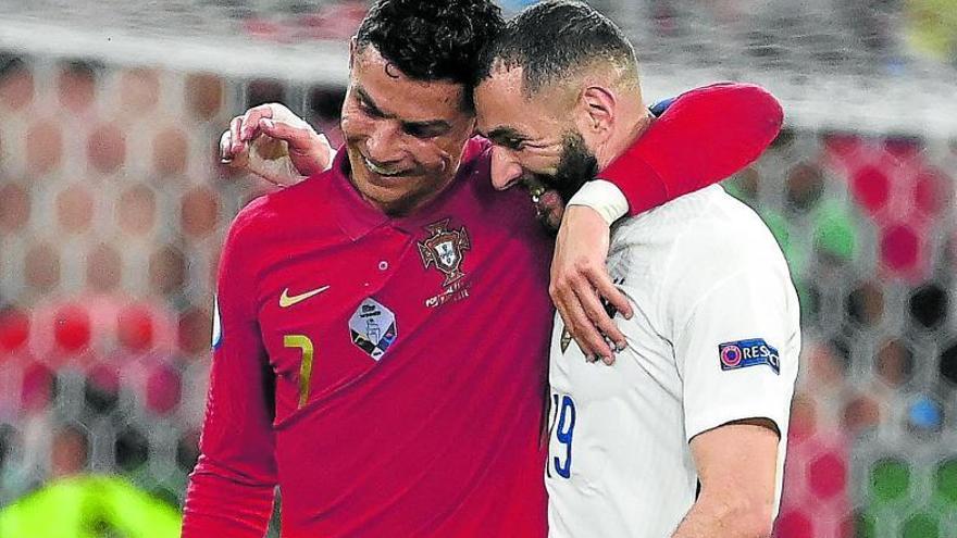 Benzema, de penalti, igualó el partido ante Portugal. Foto: AP