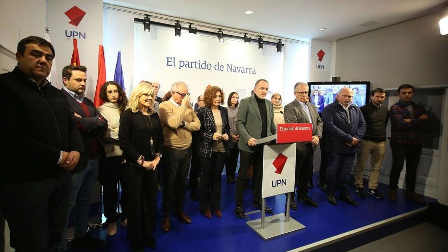 Esparza rompe la unidad de la derecha en busca de un apoyo improbable del PSOE