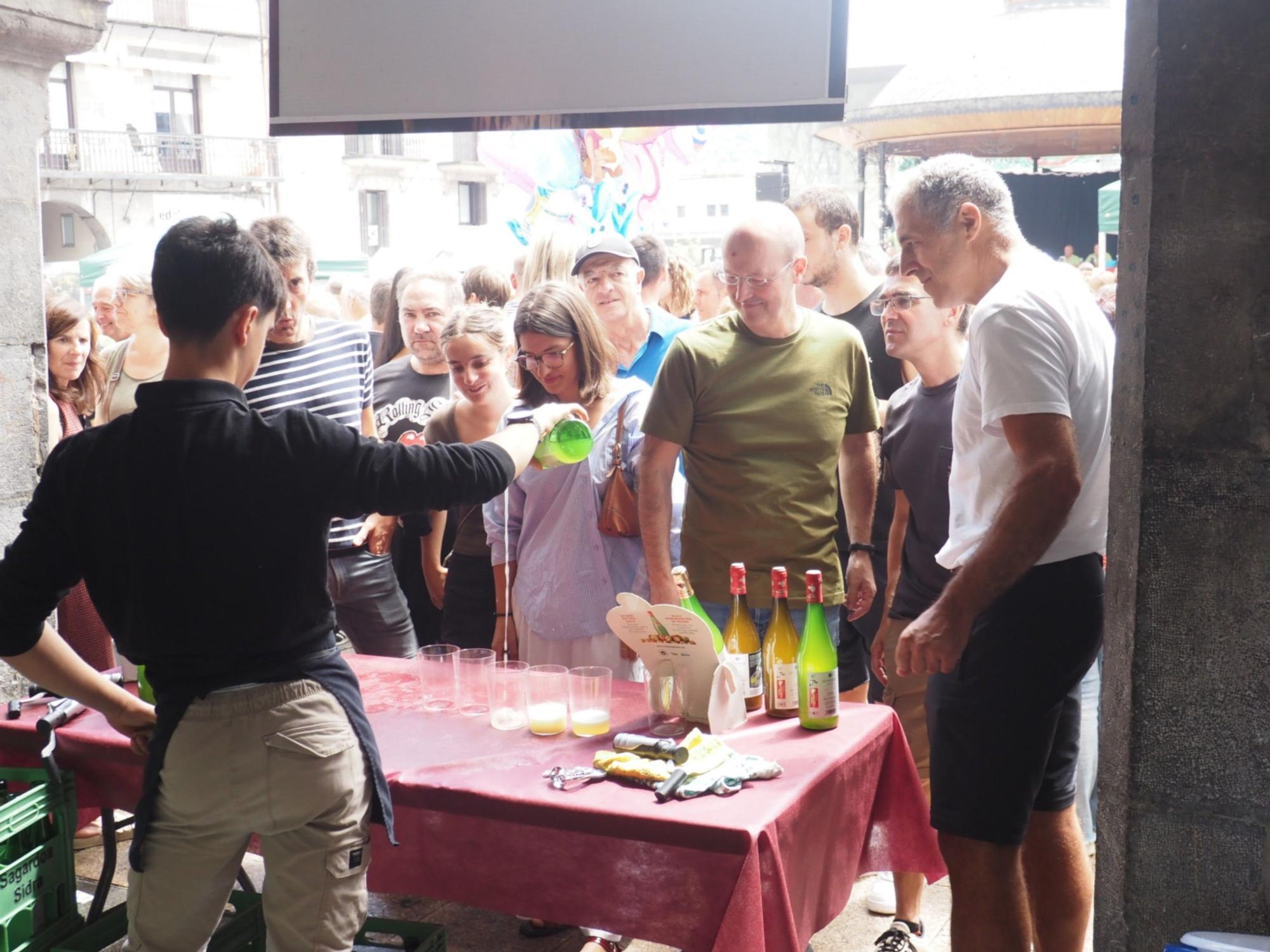 Fiesta total en Azpeitia en el Baserritarren Eguna