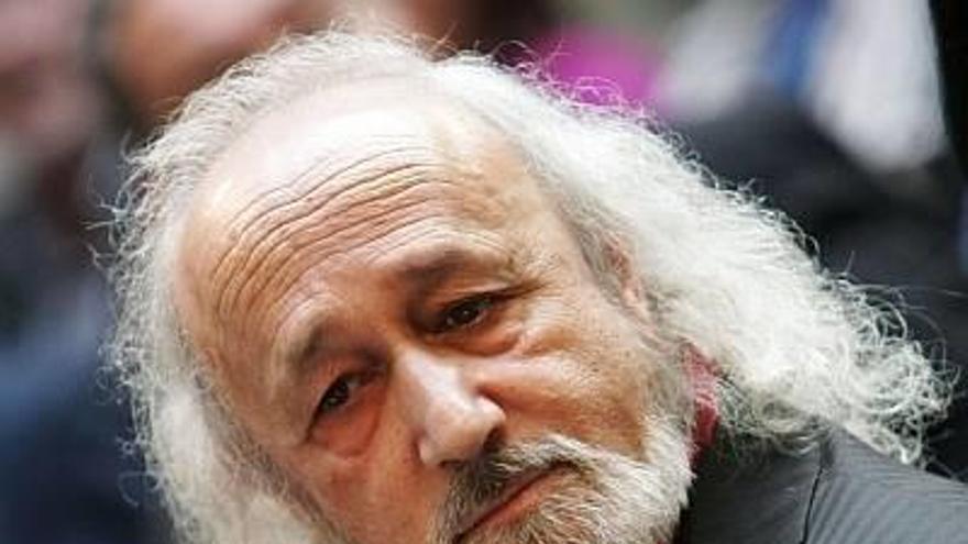 Montxo Armendáriz.