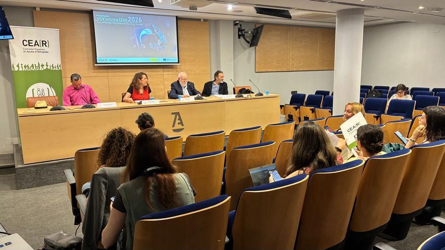El Estado español, tercero de la UE con más solicitudes de asilo: solo concede 1 de cada 9, según CEAR