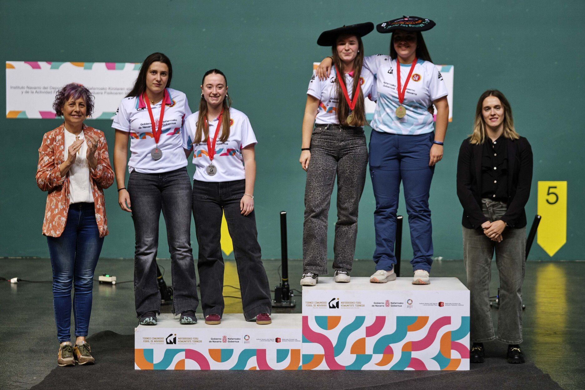 Fotos de las finales de pelota mano y pala femenina de este domingo