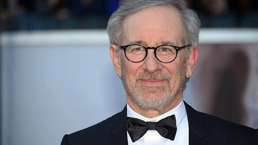 Spielberg destrona a Oprah Winfrey como el famoso más influyente