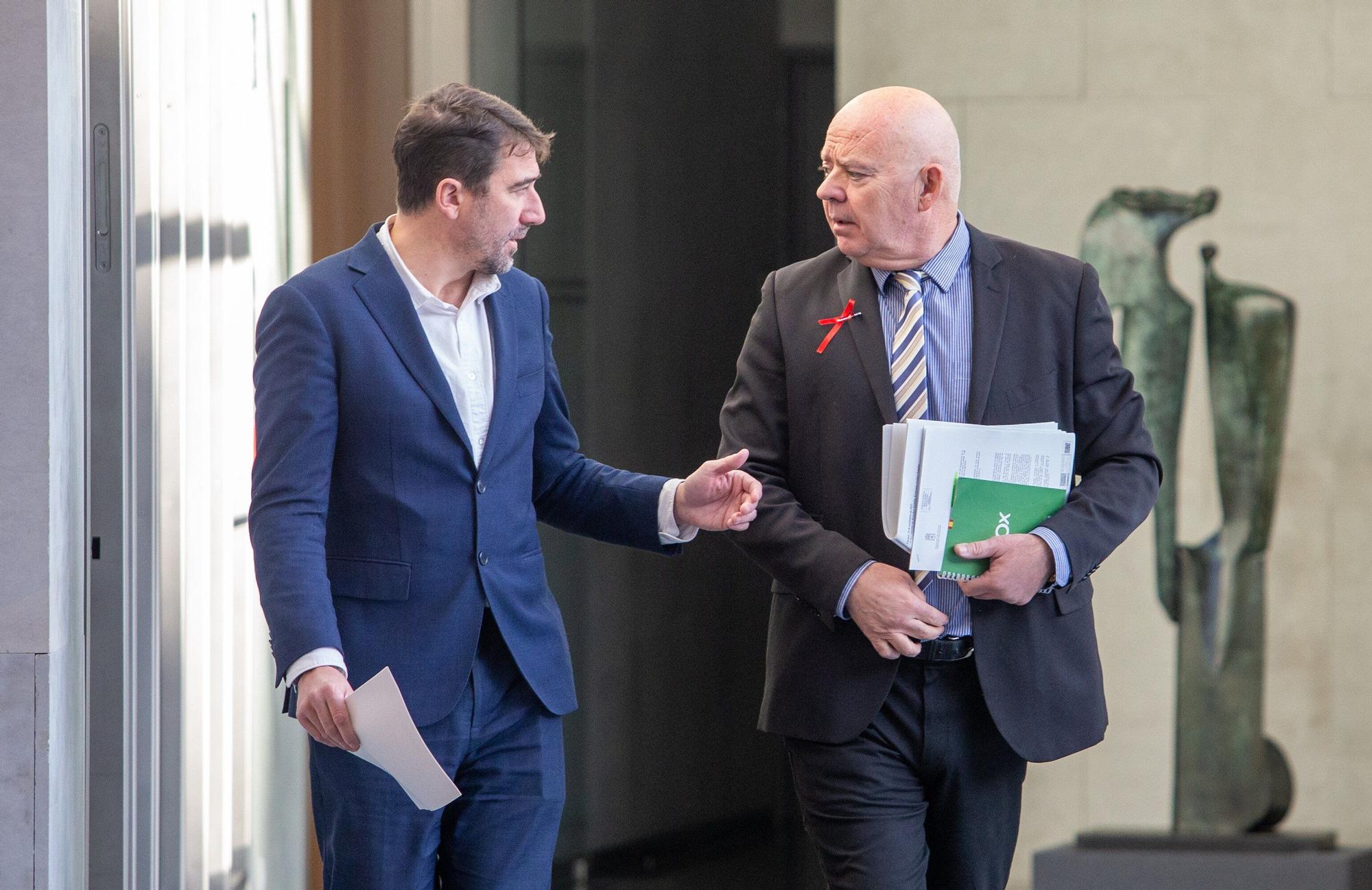 Fotos de la Mesa y Junta de Portavoces del Parlamento de Navarra