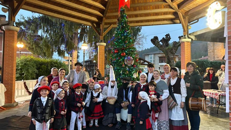 En imágenes: mérito de hilar juntos el pueblo en Enkarterri