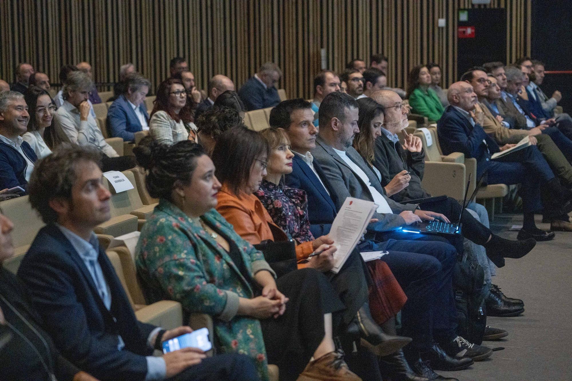 DNA cita a empresas e instituciones para abordar los retos del futuro de Álava