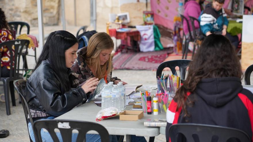 El arte joven se exhibe en el Casco Viejo de Vitoria