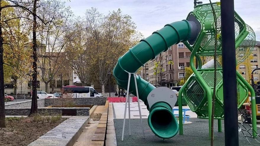 Gasteizko Udalak amaitu du Herrandarren kaleko erreforma laneko obra zibila