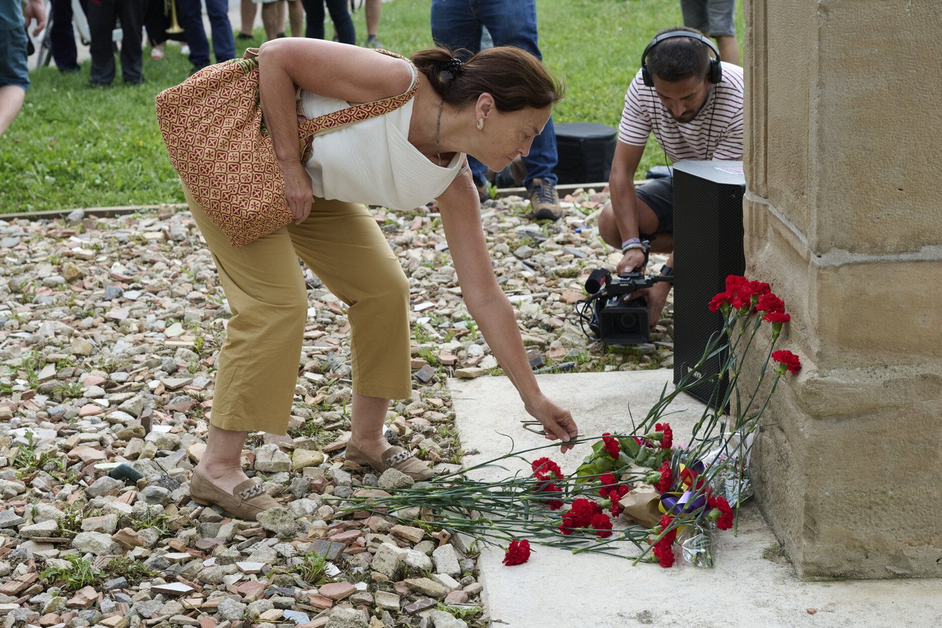Fotos del homenaje en la vieja cárcel de Pamplona por el 89 aniversario de la matanza de Valcaldera
