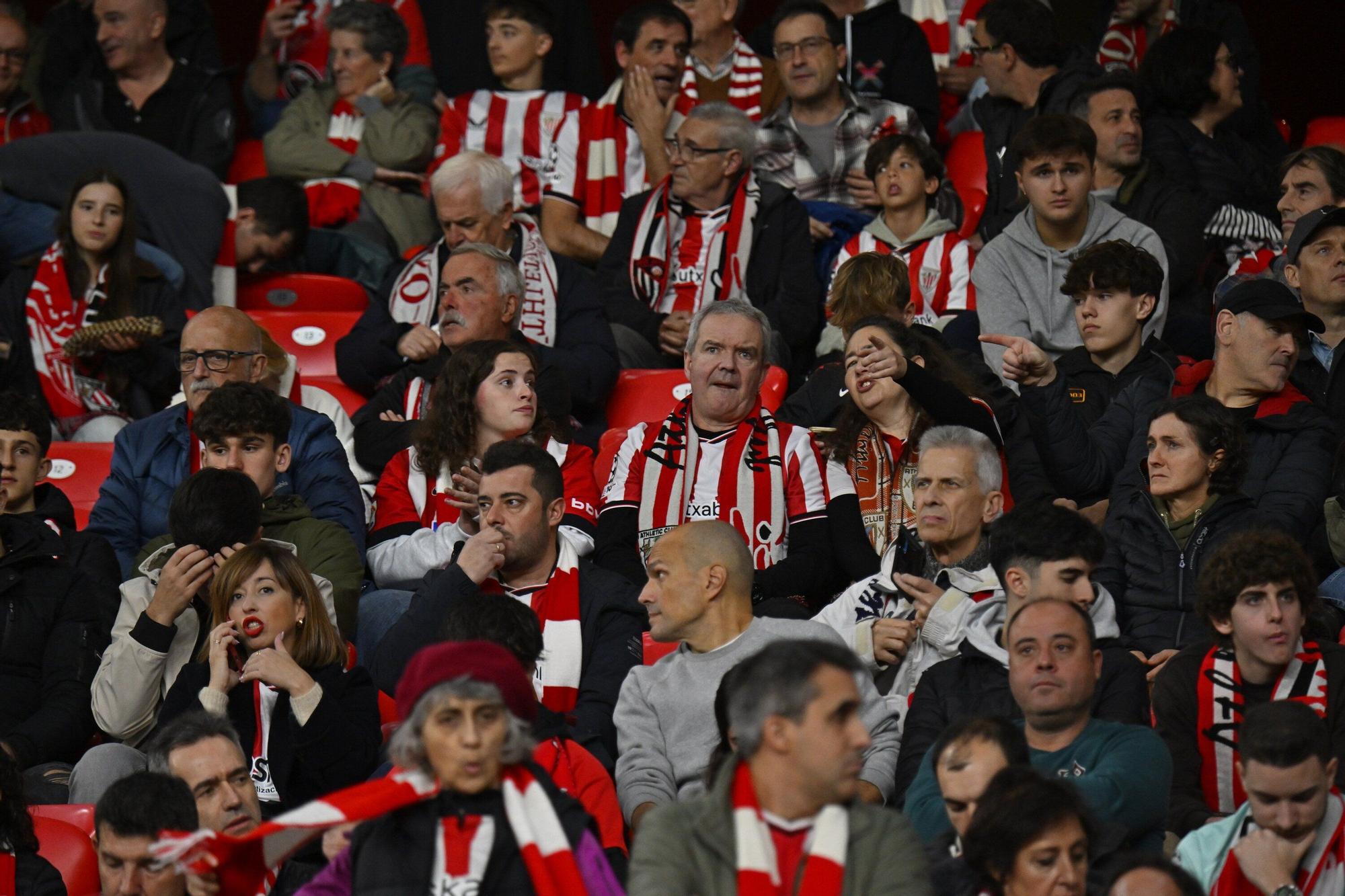 ¿Has estado en San Mamés viendo el Athletic-Atlético? Búscate en nuestra galería