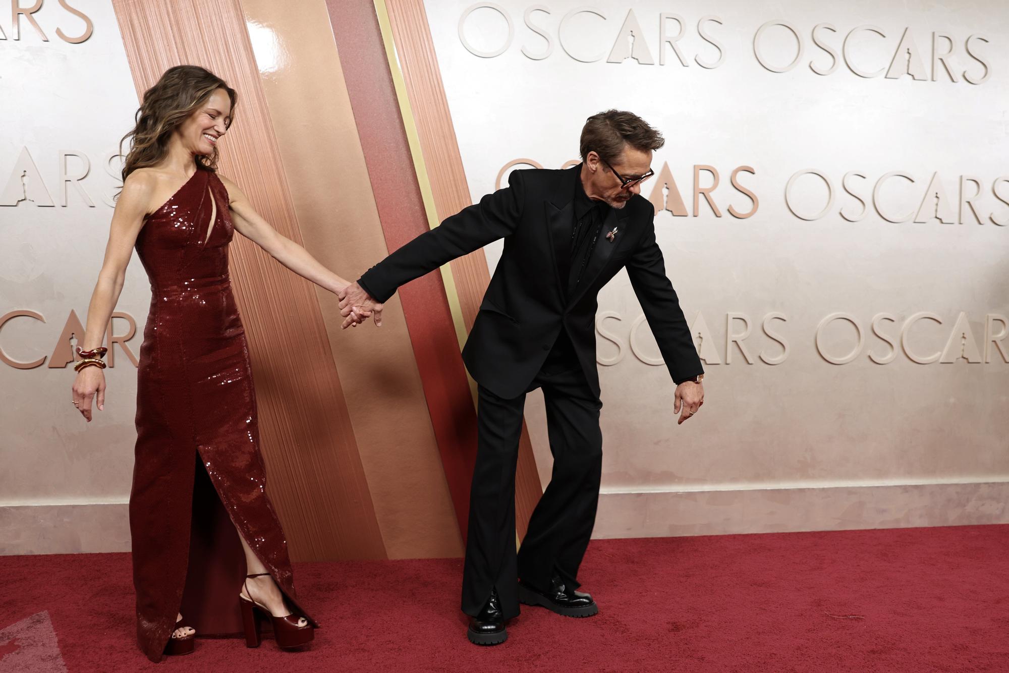 Los mejores y peores looks de la alfombra roja de los Premios Oscar, en imágenes
