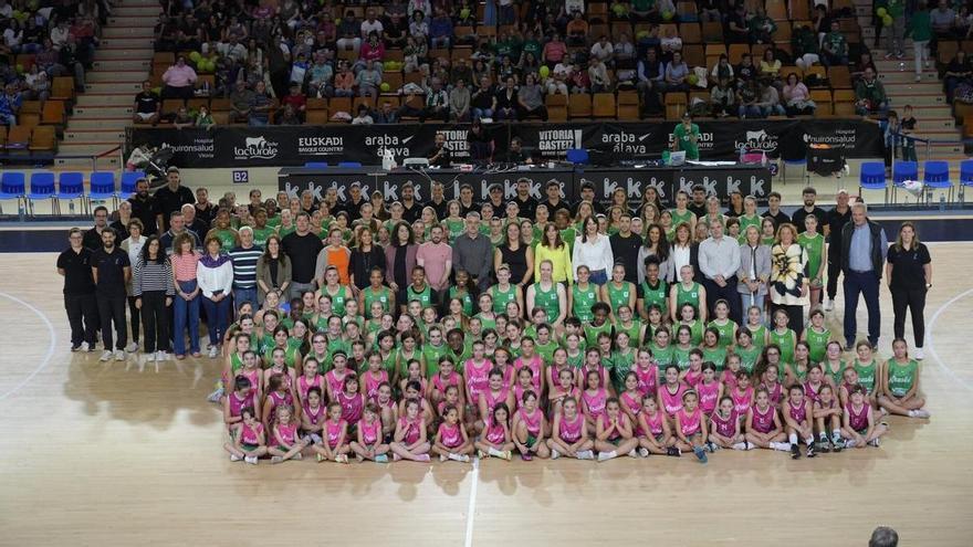 El Araski presenta a su cantera