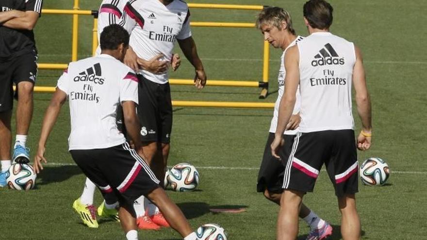 Entrenamiento del Real Madrid previo a la Supercopa