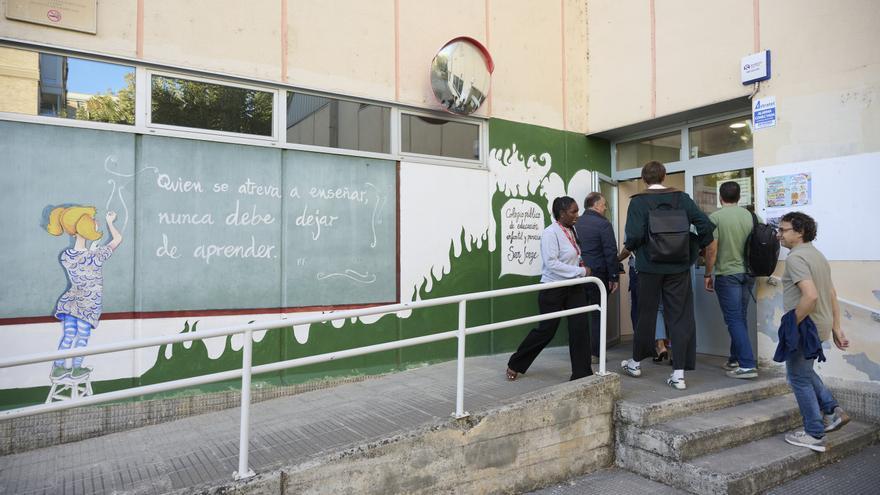 Estrenada el Aula IkasNOVA en el CPEIP San Jorge con funciones de biblioteca y aula de informática