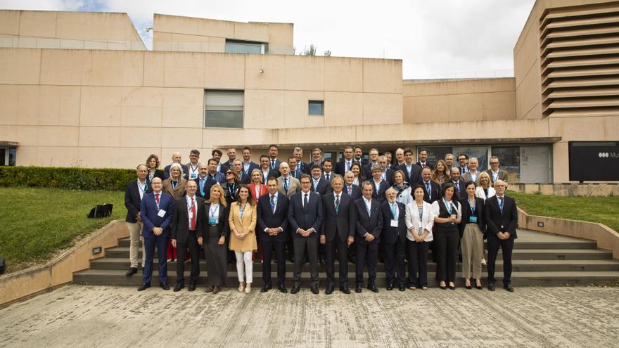 Cumbre de las principales empresas de Navarra y Ar