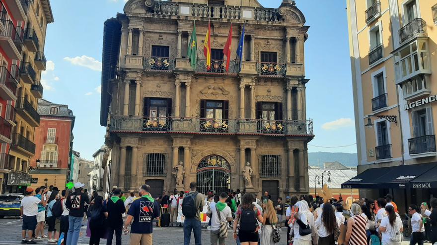 Pamplona conmemora el Día Internacional de las Personas Refugiadas con un paseo por el Casco Antiguo