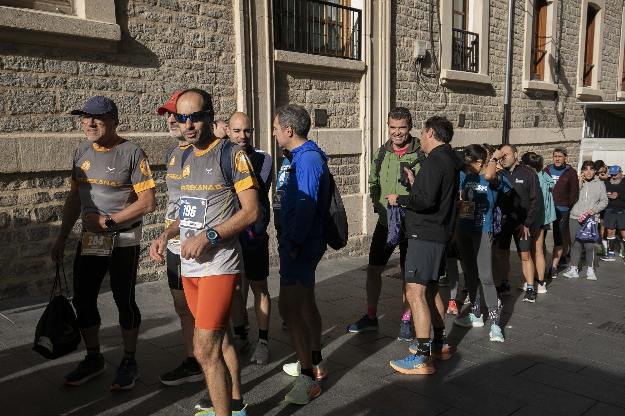En imágenes: Buen tiempo y buen ambiente en la Conquista de la Almendra (¡Búscate en las fotos!)